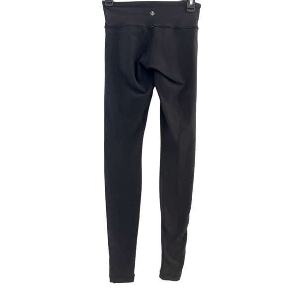 Lululemon Reversible wunder under leggings. - Picture 8 of 8